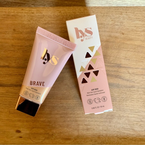 **NEW** LYS Beauty Aim High Multi-Use Liquid Highlighter in Brave (Champagne) - Picture 3 of 6
